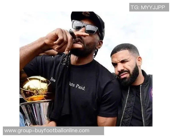 猛龙全场球迷热烈致敬洛瑞绝对功臣在垃圾时间重返赛场引发掌声